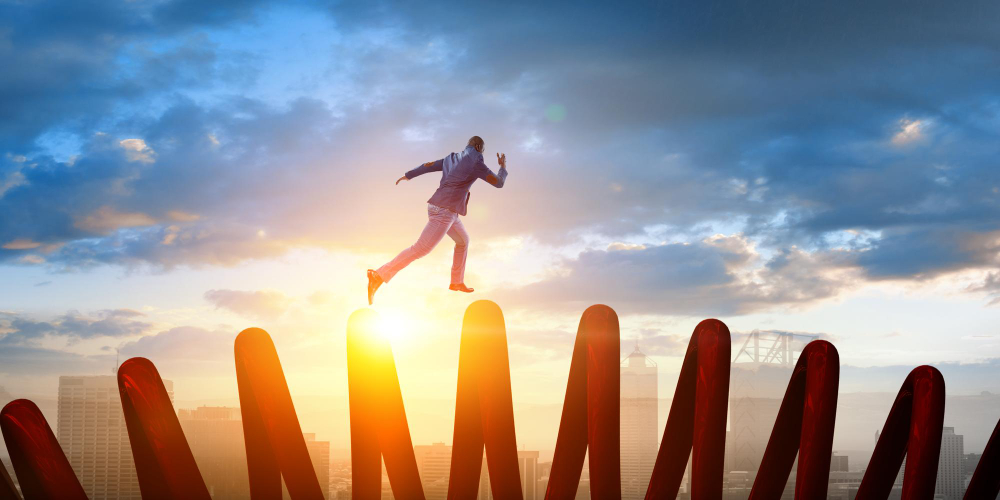 8453